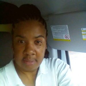 Meet your Posher, Tia